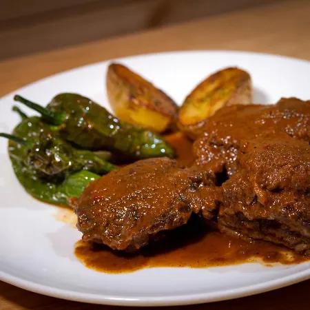 Refugio De Bujaruelo Hostel *