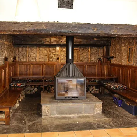 Refugio De Bujaruelo Hostel