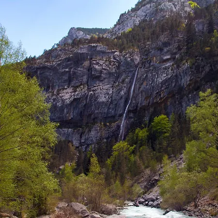 Hostel Refugio De Bujaruelo Torla