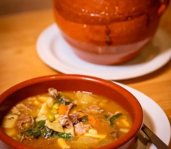 Refugio De Bujaruelo Auberge de jeunesse Torla