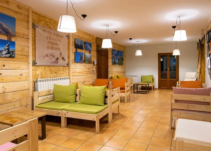 Refugio De Bujaruelo * Torla