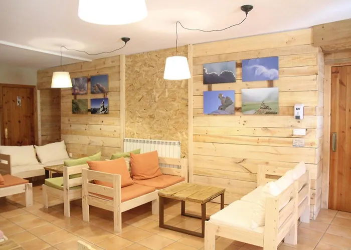 Refugio De Bujaruelo * Torla