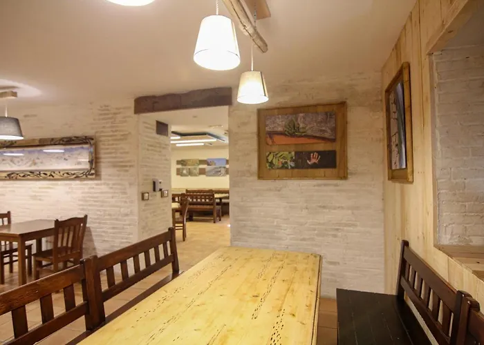 Refugio De Bujaruelo Auberge de jeunesse *